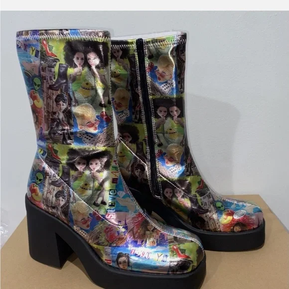 Steve Madden Multicolor Graphic Boots - Picture 7 of 8